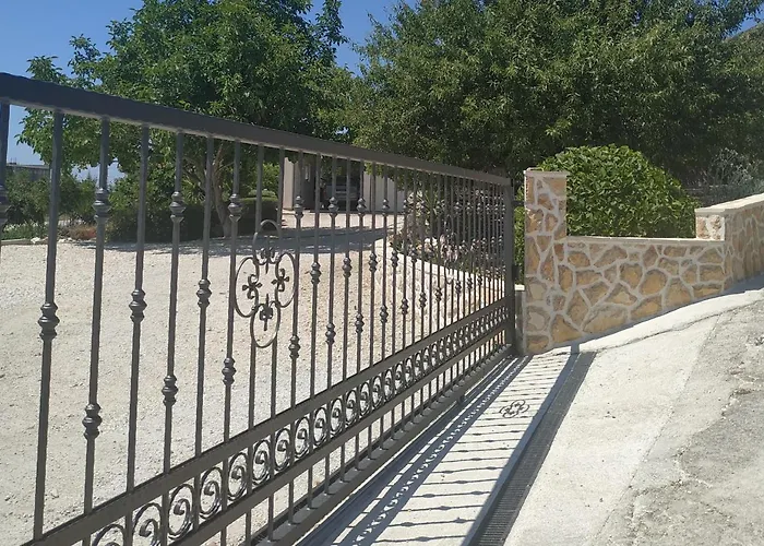 Nives Διαμέρισμα Τρογκίρ