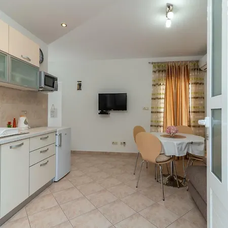 Nives Appartement Trogir