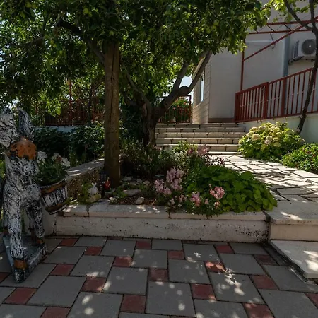 Nives Apartman Trogir