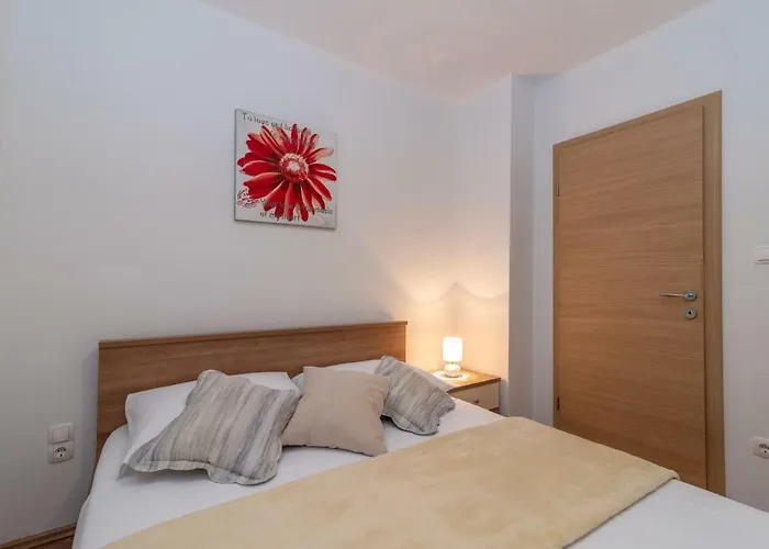 Apartment Nives Trogir