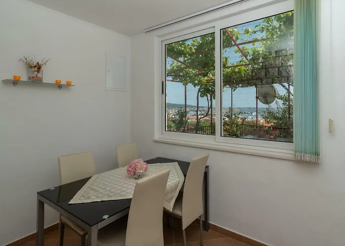 Nives Apartment Trogir
